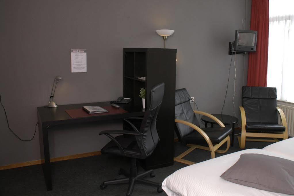 Hotel Triniteit 테르노젠 외부 사진